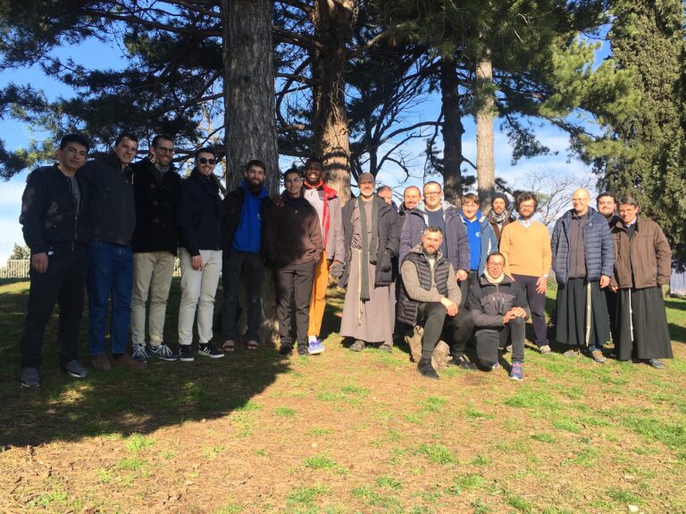 INCONTRO DEI POSTULANTI FRANCESCANI SPAGNOLI, FRANCESI E ITALIANI